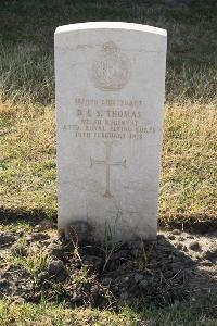 Ismailia War Memorial Cemetery - Thomas, D C S